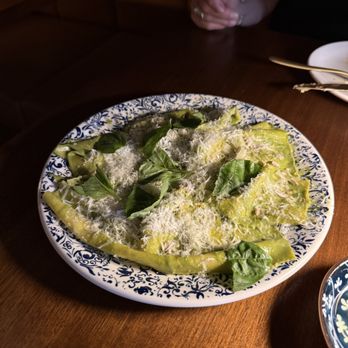 6 NYC - Pesto pasta - New American Near Me - Brooklyn, New York