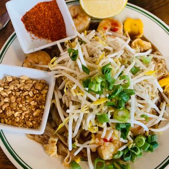 Thai Pop - Shrimp pad thai - Thai Near Me - Rochester, Minnesota Thai Pop - Shrimp pad thai - Thai Near Me - Rochester, Minnesota