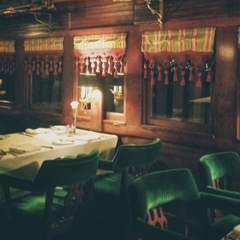 Pacific Dining Car - Interior of the front room - Steakhouses Near Me - Los Angeles, California Pacific Dining Car - Interior of the front room - Steakhouses Near Me - Los Angeles, California