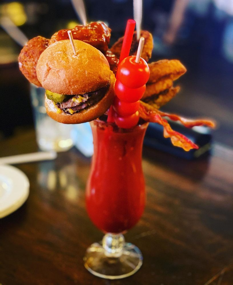 Favorite Bistro - Photo 3