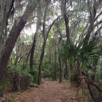 Lake Park - The trails are well maintained, and the park rangers keep the three water stations stocked with cold water. - Parks Near Me - Lutz, Florida