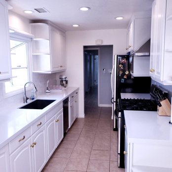 Del Mar Tile And Stone Installation - Full kitchen view. - Flooring Near Me Del Mar Tile And Stone Installation - Full kitchen view. - Flooring Near Me