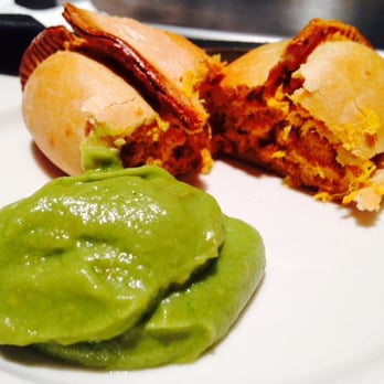 Empanada Mama - Hell's Kitchen - Shredded chicken empanada with a side of guacamole - Latin American Near Me - New York, New York