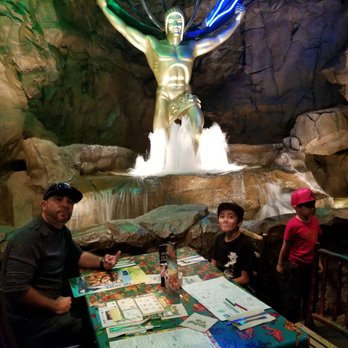Rainforest Cafe - Fountain seating - American Near Me - Ontario, California