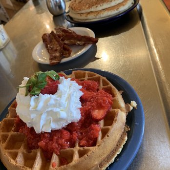 Cafe 222 - Strawberry Shortcake Waffles and Granola Pancakes - Breakfast & Brunch Near Me - San Diego, California