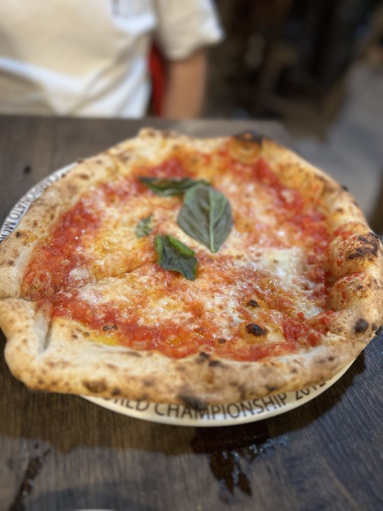 La Leggenda Pizzeria