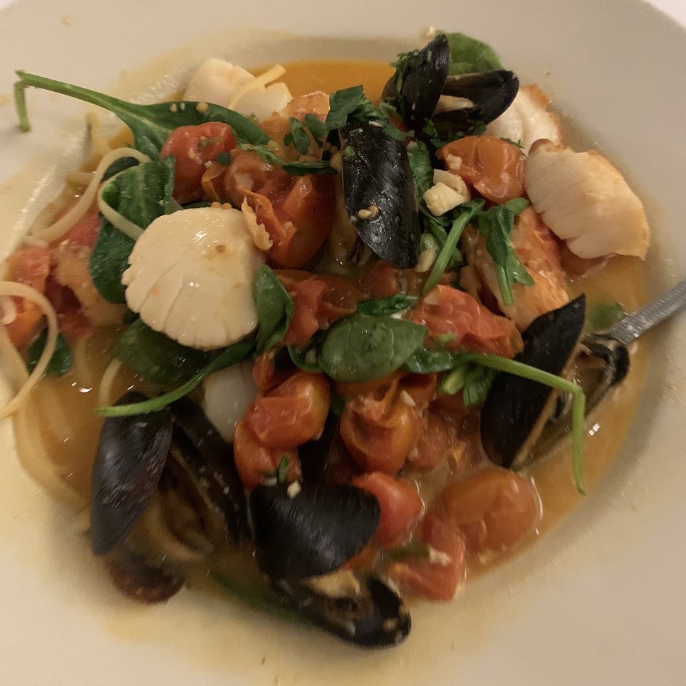 Mia Francesca - Seafood Linguine - Italian Near Me - Chicago, Illinois Mia Francesca - Seafood Linguine - Italian Near Me - Chicago, Illinois