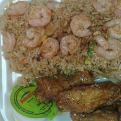 American Deli - Shrimp fried rice with lemon pepper wings