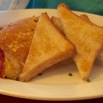 Bubbles - Omelette with salami & toast - Cafes Near Me - Zürich, ZH