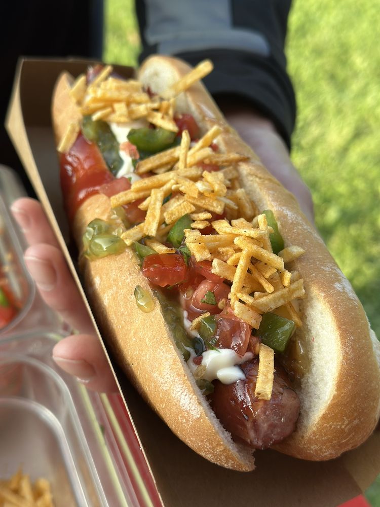 Hometown Hot Dogs Logo