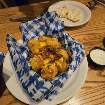Cracker Barrel Old Country Store - This is awesome - American Near Me - Kissimmee, Florida