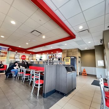 Carl's Jr - the inside of a restaurant - Fast Food Near Me - Monroe, Washington