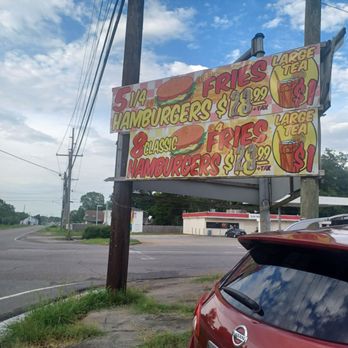 Classic Burger and BBQ - Barbeque Near Me - Bessemer, Alabama
