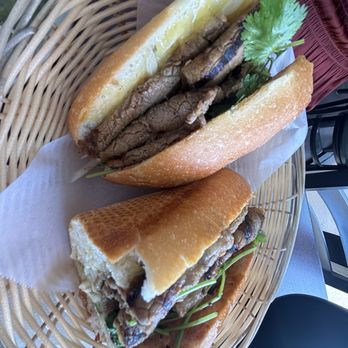 Pho Twins - S1 sizzling beef with bread - Vietnamese Near Me - Modesto, California Pho Twins - S1 sizzling beef with bread - Vietnamese Near Me - Modesto, California