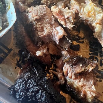 Maverick's Smokehouse & Taproom - Fatty and greasy (not good) sliced brisket - Smokehouse Near Me - Durham, North Carolina Maverick's Smokehouse & Taproom - Fatty and greasy (not good) sliced brisket - Smokehouse Near Me - Durham, North Carolina