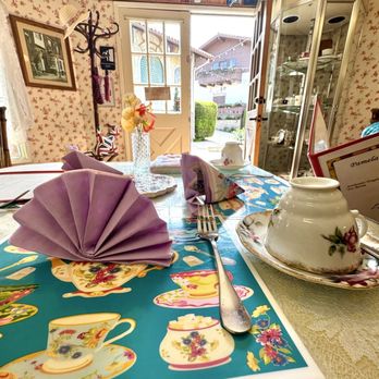 Pamela's - Table scape - Tea Rooms Near Me - Huntington Beach, California Pamela's - Table scape - Tea Rooms Near Me - Huntington Beach, California