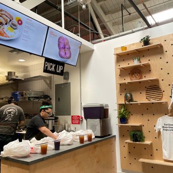 White Rice - Ube pandesal displayed on menu and they DO NOT SERVE UNTIL 1PM!!! False advertisement!!! - Filipino Near Me - San Diego, California White Rice - Ube pandesal displayed on menu and they DO NOT SERVE UNTIL 1PM!!! False advertisement!!! - Filipino Near Me - San Diego, California