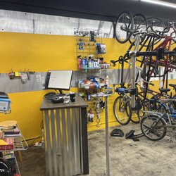 Freewheelin' Community Bikes