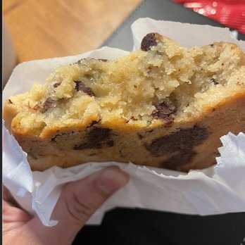 Hudsons Cookies - Chocolate Chip cookie with raw center--too thick 7/2/21 - Desserts Near Me - Irvine, California Hudsons Cookies - Chocolate Chip cookie with raw center--too thick 7/2/21 - Desserts Near Me - Irvine, California