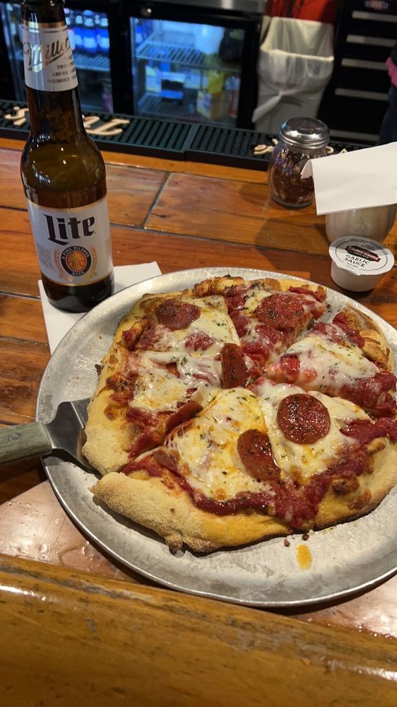 THE CORNER PIZZA & PUB Updated September 2024 66 Photos & 41