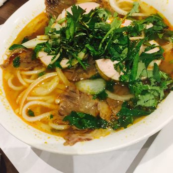 Huong Xua - Bun bo hue - Vietnamese Near Me - Anjou, Quebec