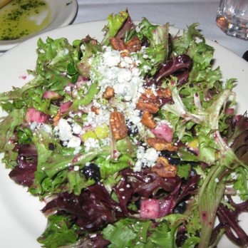 Cafe Tiramisu - Di Mirtillo (greens; blueberries; pears; pecans; gorgonzola) - Italian Near Me - Raleigh, North Carolina Cafe Tiramisu - Di Mirtillo (greens; blueberries; pears; pecans; gorgonzola) - Italian Near Me - Raleigh, North Carolina