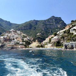 Valentine's Boat Rent - Beautiful coast line