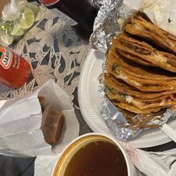Tamaleria La Fondita - Birria taco combo
