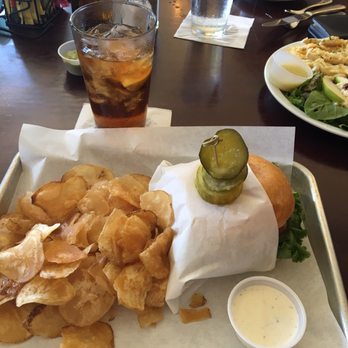 Sarah’s On the Square - Burger and chips - American Near Me - Gainesville, Texas Sarah’s On the Square - Burger and chips - American Near Me - Gainesville, Texas