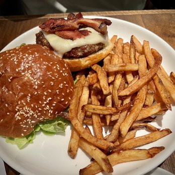 Cupitol Coffee & Eatery - Cupitol Cheeseburger - Coffee & Tea Near Me - Evanston, Illinois Cupitol Coffee & Eatery - Cupitol Cheeseburger - Coffee & Tea Near Me - Evanston, Illinois