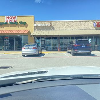 The UPS Store - UPS on RM 620 - Shipping Centers Near Me - Austin, Texas