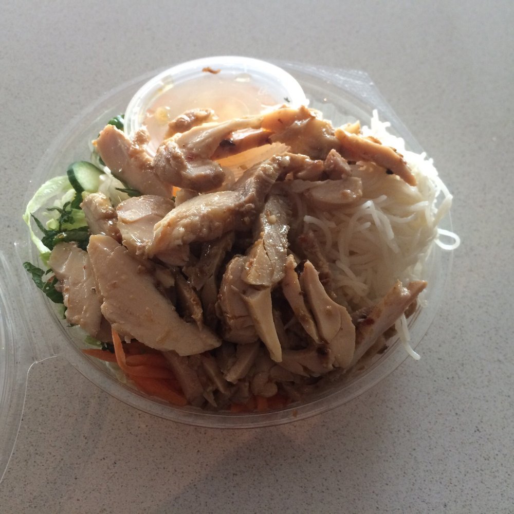 O'Connell Vietnamese Bread Rolls - Lemongrass Chicken Salad Bowl - Vietnamese Near Me - North Adelaide, SA