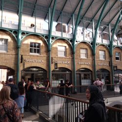 Shake Shack Covent Garden - Outside