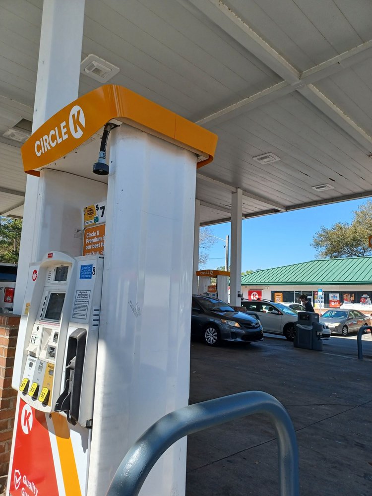 CIRCLE K Updated June 2024 11 Photos 4221 NW 16th Blvd