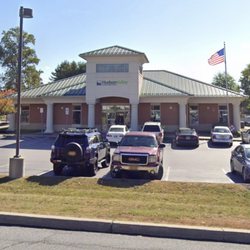 Hudson Valley Credit Union - The bank and its lot.