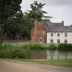 Ye Old Boot Inn - Ye Old Boot