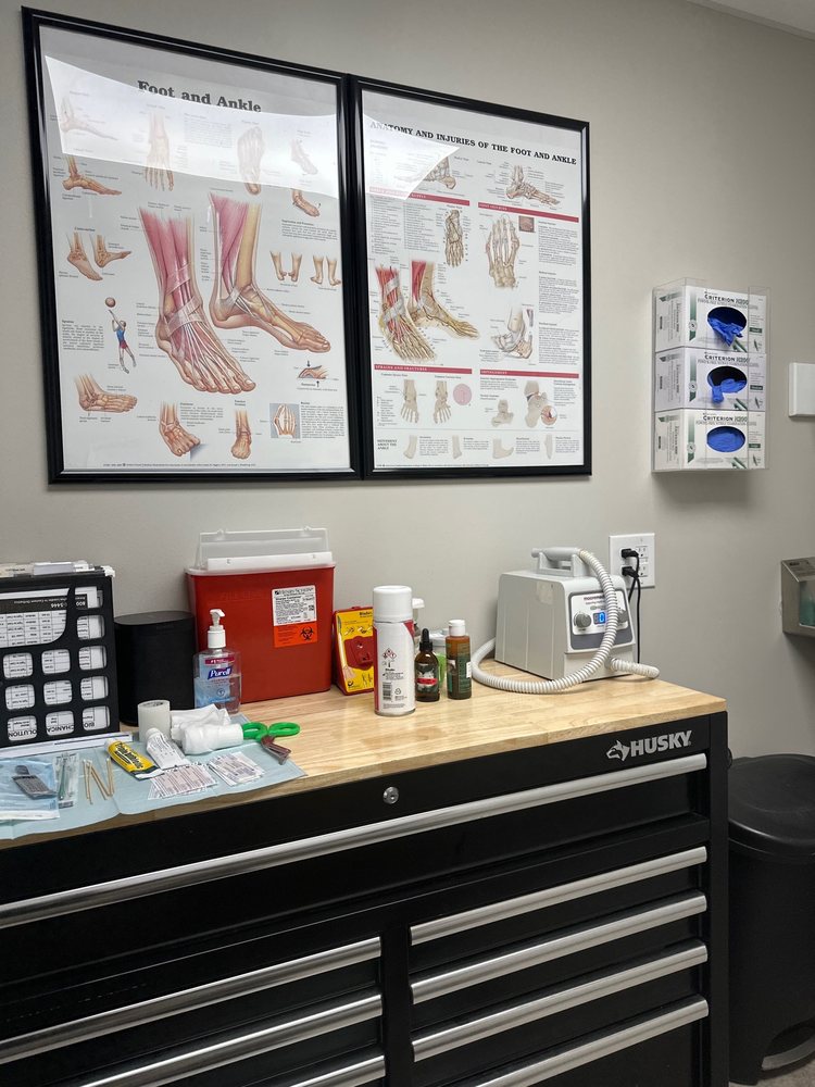 THOMAS PODIATRY & ASSOCIATES Updated October 2024 560 Riverside Dr