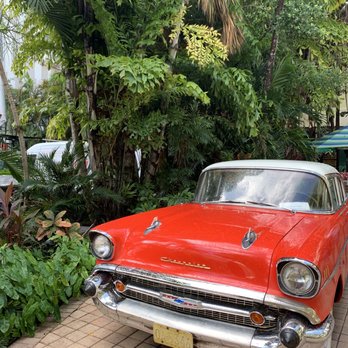 Moreno's Cuba - Cocktail Bars Near Me - Miami Beach, Florida