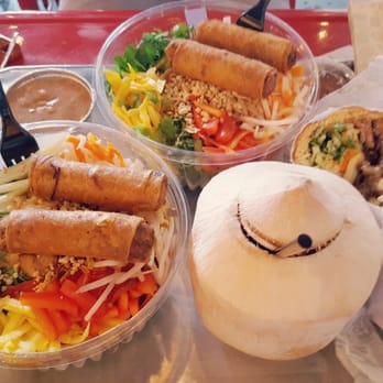 Roll Play - Vietnamese Near Me - Vienna, Virginia