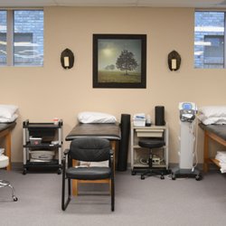 ApexNetwork Physical Therapy - Physical therapy treatment area
