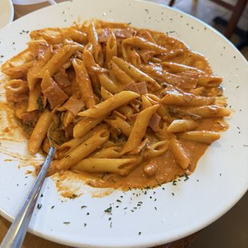 Life is pizza - Creamy pink penne - Pizza Near Me - Westminster, Maryland Life is pizza - Creamy pink penne - Pizza Near Me - Westminster, Maryland