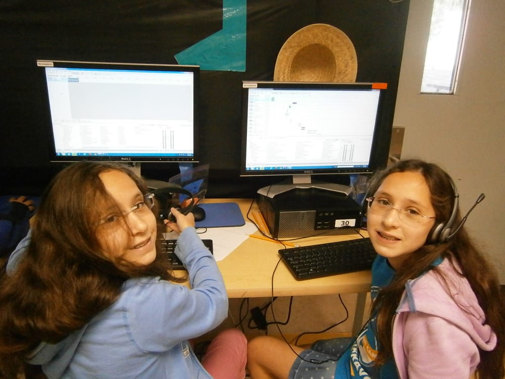PlanetBravo Techno-tainment Camp - Encino Logo