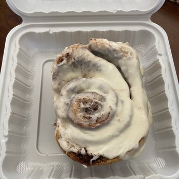 Blue Moon Too - Cinnamon roll - Cafes Near Me - Baltimore, Maryland