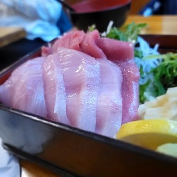 Tomo21 Sushi - Tekka Don (or rather a kaisen don with maguro and hamachi. Pricey at $39 but good quality fish. Hamachi zoom - Sushi Bars Near Me - New York, New York Tomo21 Sushi - Tekka Don (or rather a kaisen don with maguro and hamachi. Pricey at $39 but good quality fish. Hamachi zoom - Sushi Bars Near Me - New York, New York