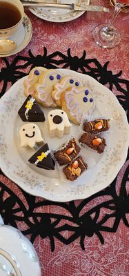 Tyme For Tea & Co by null