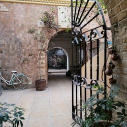 Los Jarrones Restaurante