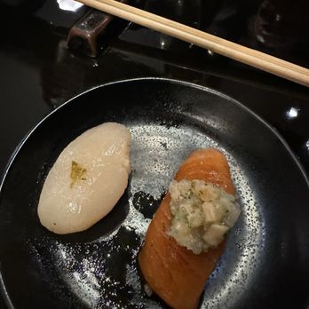Sushi Sasabune - Scallop and trout - Sushi Bars Near Me - Honolulu, Hawaii