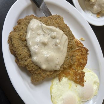 Mom's Diner - Diners Near Me - Pahrump, Nevada
