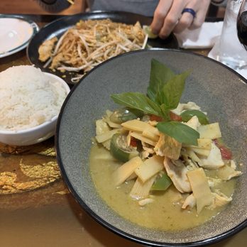 Ammathar - Green curry with chicken - Thai Near Me - Washington, DC, District of Columbia