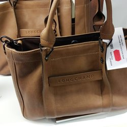 The Collection - Longchamp Duty Free Store, Frankfurt Airport -- Markdown from €570 to €339
